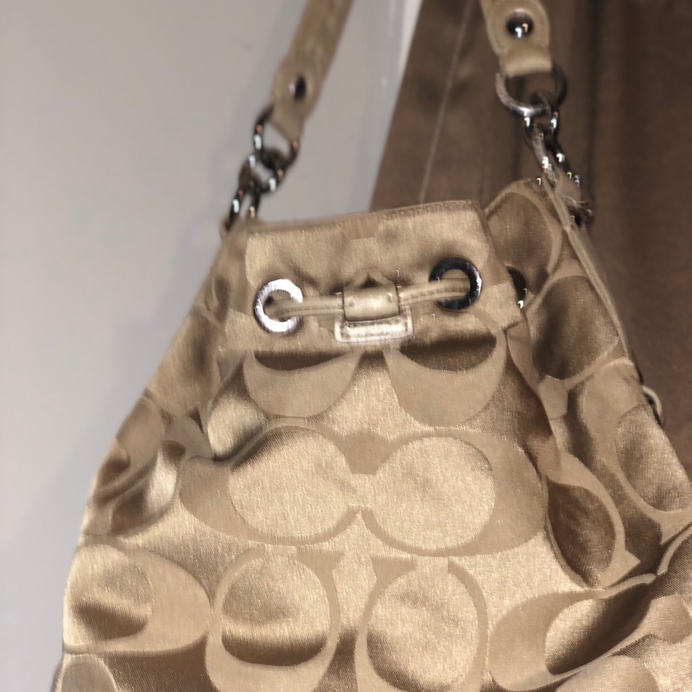 Coach purse - Picture 2 of 5